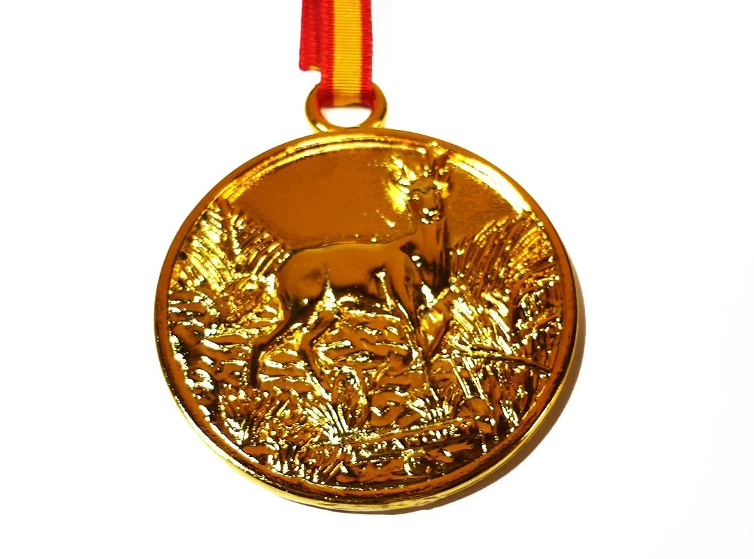 Medalla de homologacion de Corzo