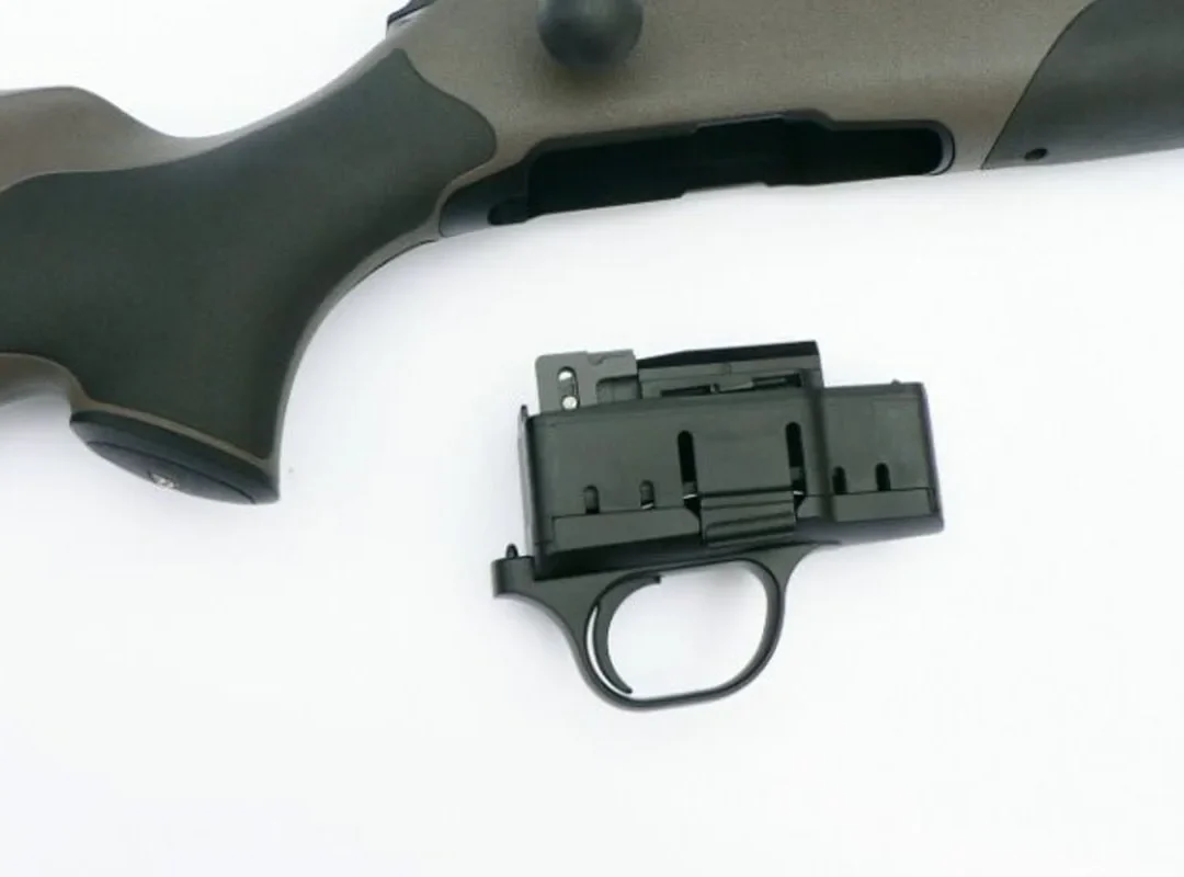 Cargador y gatillo Blaser R8